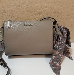 STEEVE MADDEN  Blexi with scarf small crossbody. New with tag.